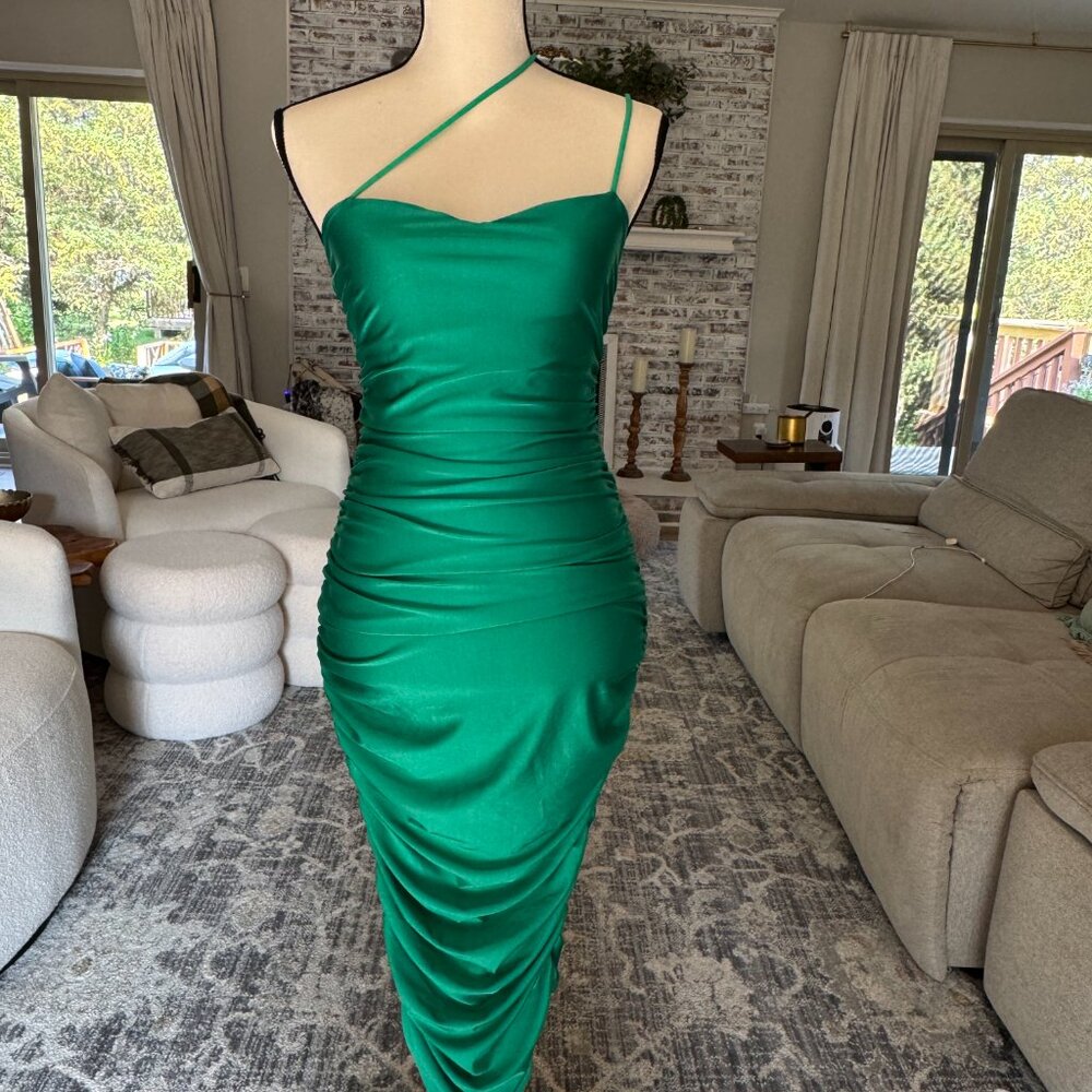 Emerald Green Rushed Midi Cocktail Dress